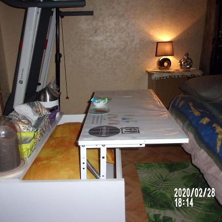 Une Halte Sur Valence Apartment Валанс Екстериор снимка