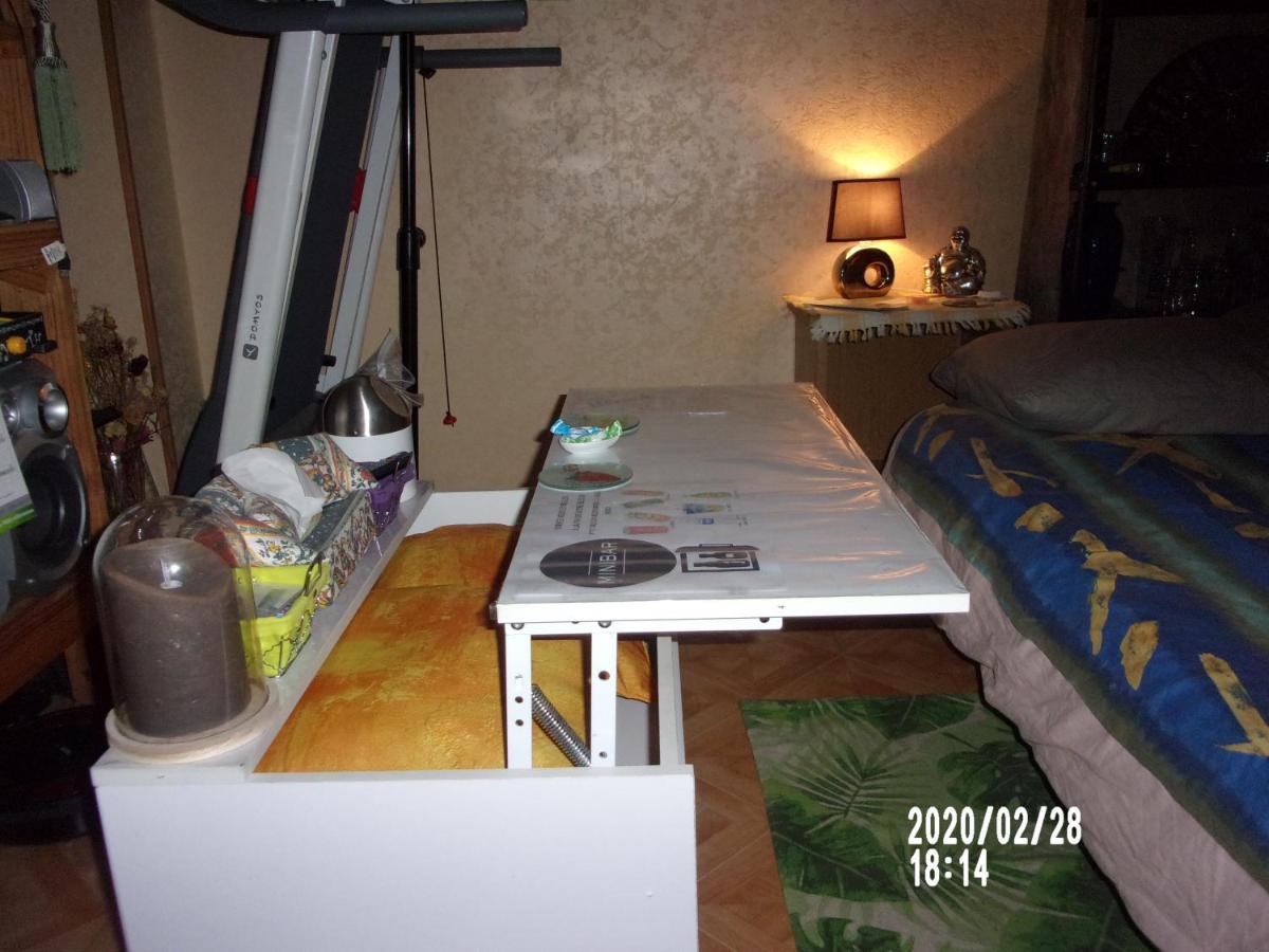 Une Halte Sur Valence Apartment Валанс Екстериор снимка