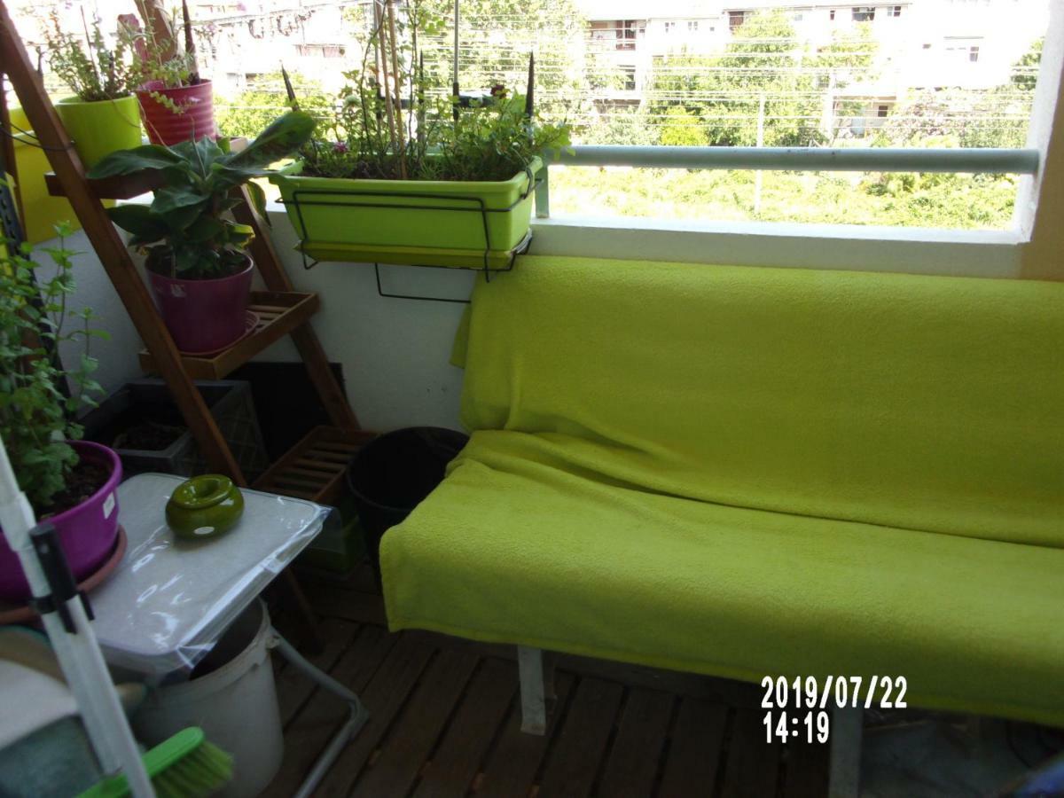 Une Halte Sur Valence Apartment Валанс Екстериор снимка